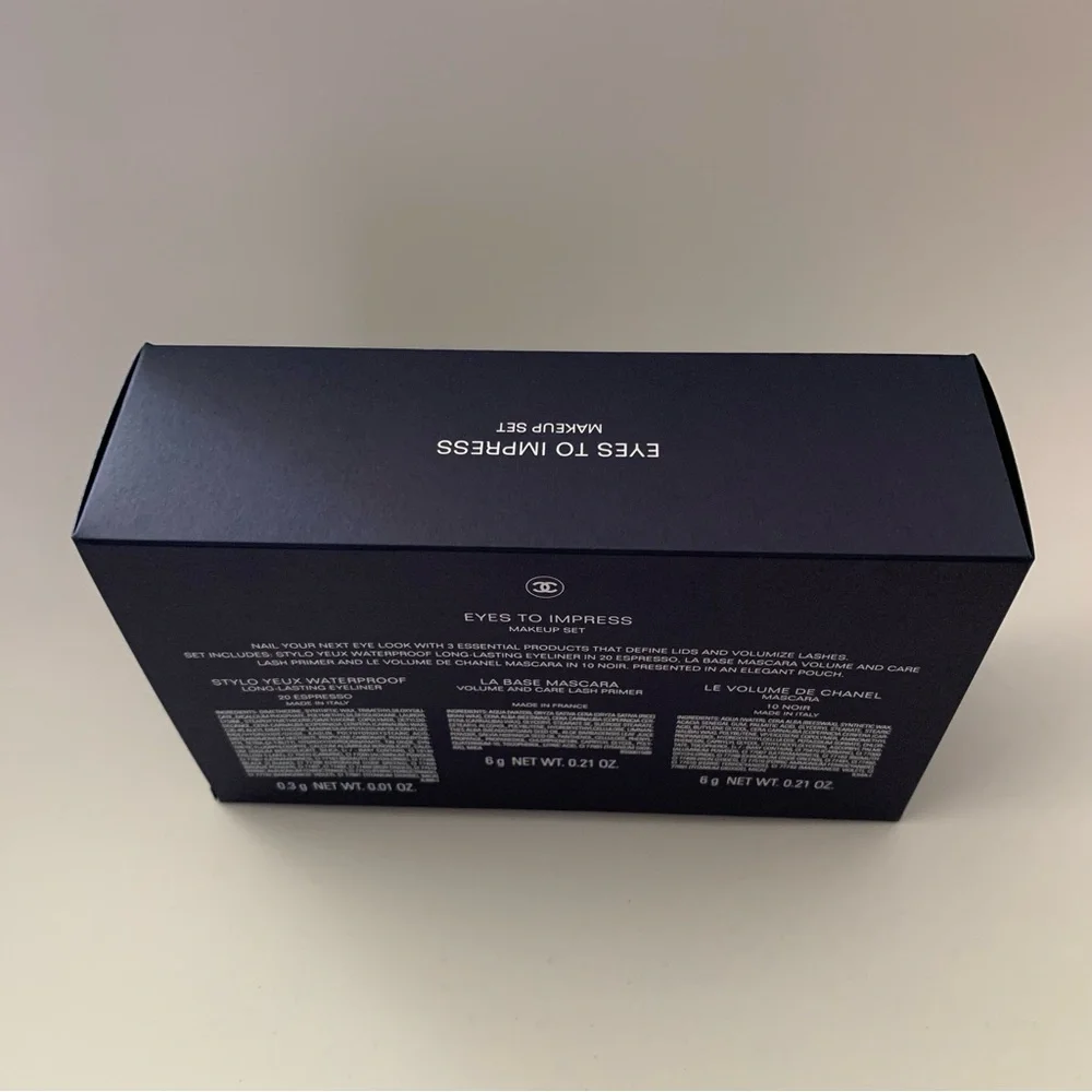 CHANEL Beauté 2025 Holiday Blue Tweed Cosmetic Pouch NIB New in Box